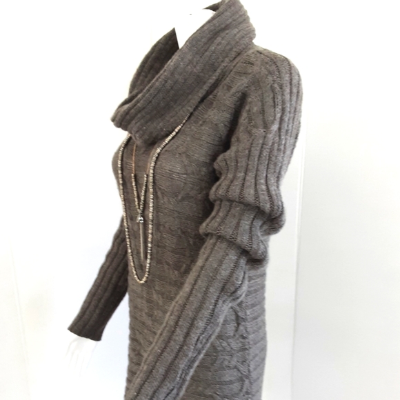 DESIGN HISTOR TEXTURED GRAY COWL NECK HI-LOW SWEATER SZ M - Picture 5 of 10